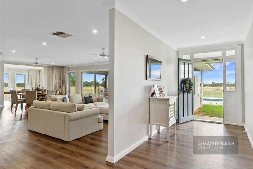 Click to view all images 1141 Warby Range Road Wangaratta South VIC 3678 - Image 2