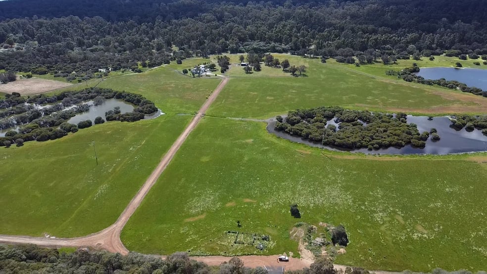 Click to view all images 4036 Bussell Highway Ruabon WA 6280 - Image 2