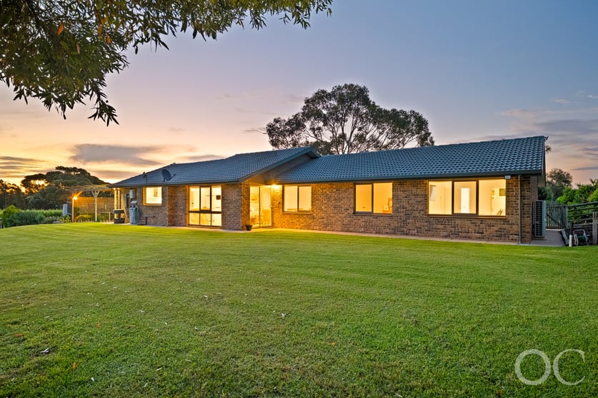 Click to view all images 25 Carissa Road Mclaren Vale SA 5171 - Image 2