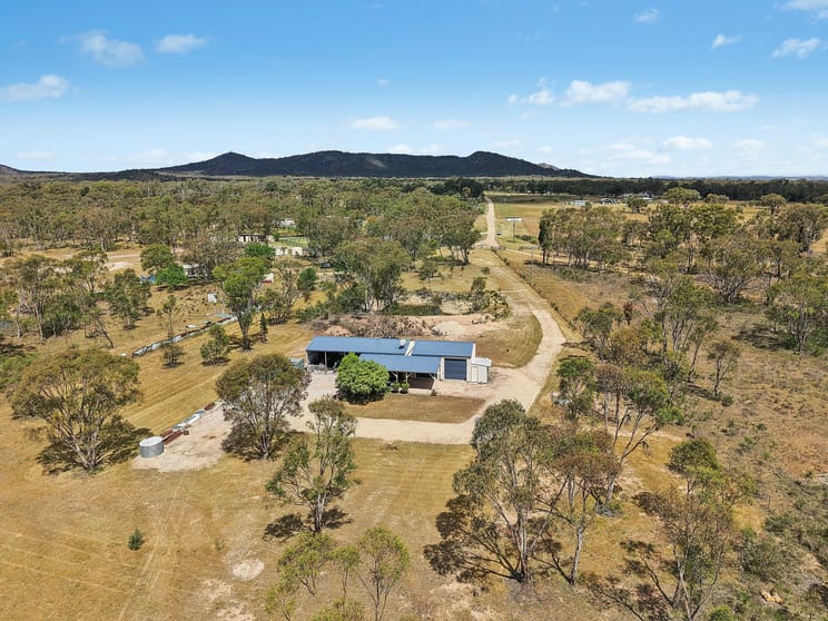 Click to view all images 42 Bywong Lane Mudgee NSW 2850 - Image 2