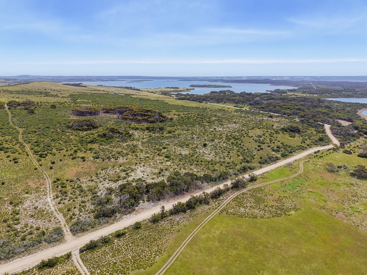 Click to view all images 5 Davies Road Pelican Lagoon SA 5222 - Image 1