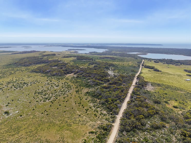 Click to view all images 5 Davies Road Pelican Lagoon SA 5222 - Image 2