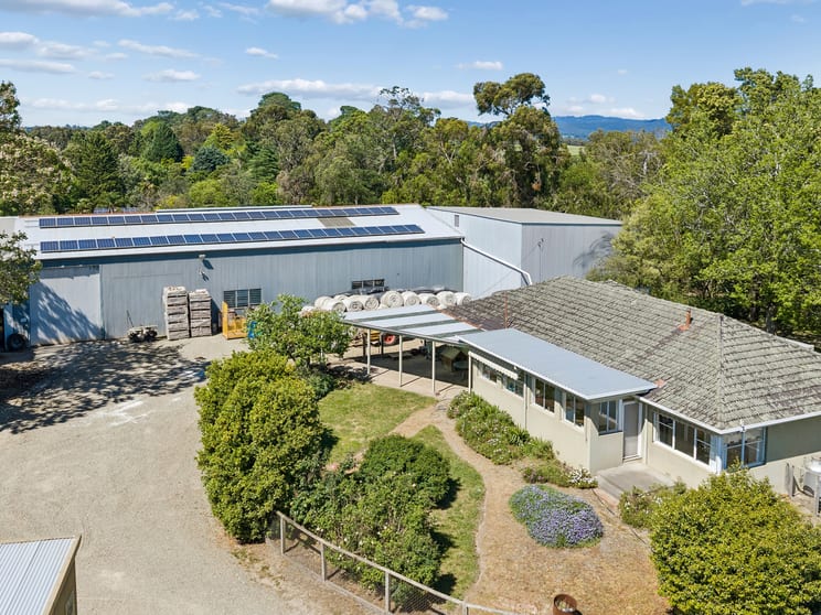 Click to view all images 48-50 Gruyere Road Gruyere VIC 3770 - Image 2