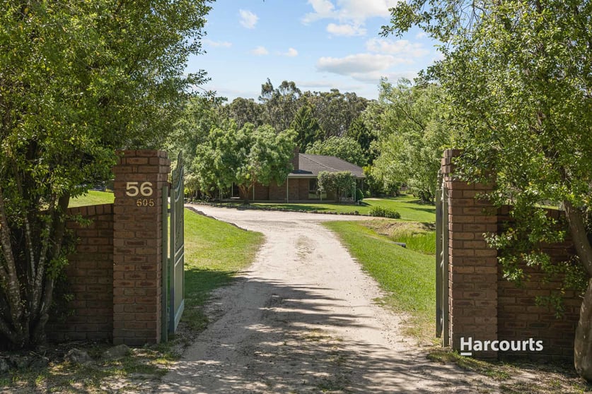 Click to view all images 56 Suellen Lane Nar Nar Goon North VIC 3812 - Image 1