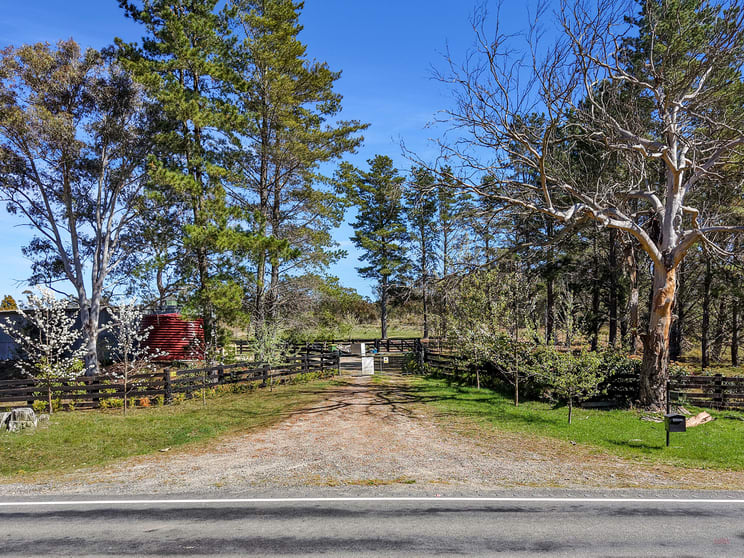 Click to view all images 338 Jerrara Road Marulan NSW 2579 - Image 2