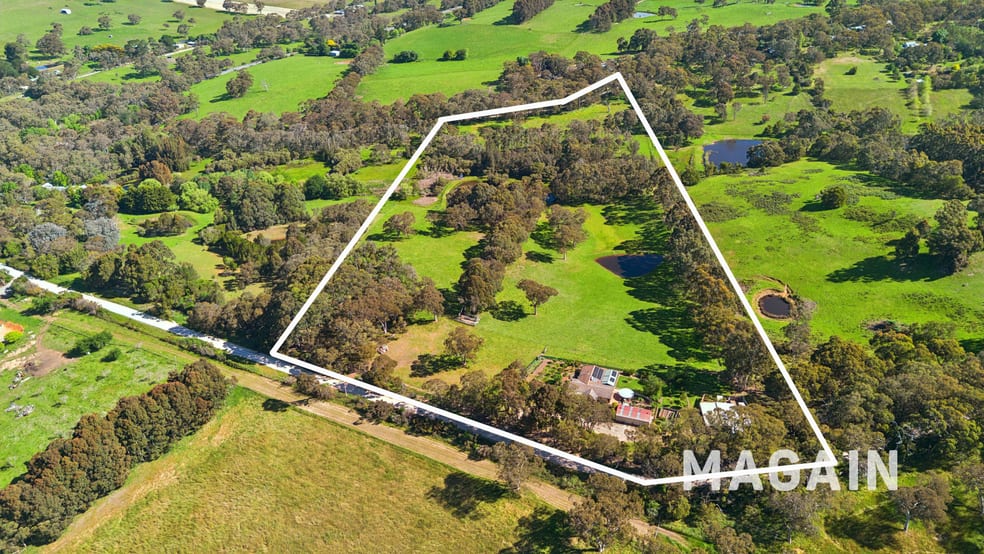 Click to view all images 55 Bevan Road Hope Forest SA 5172 - Image 2