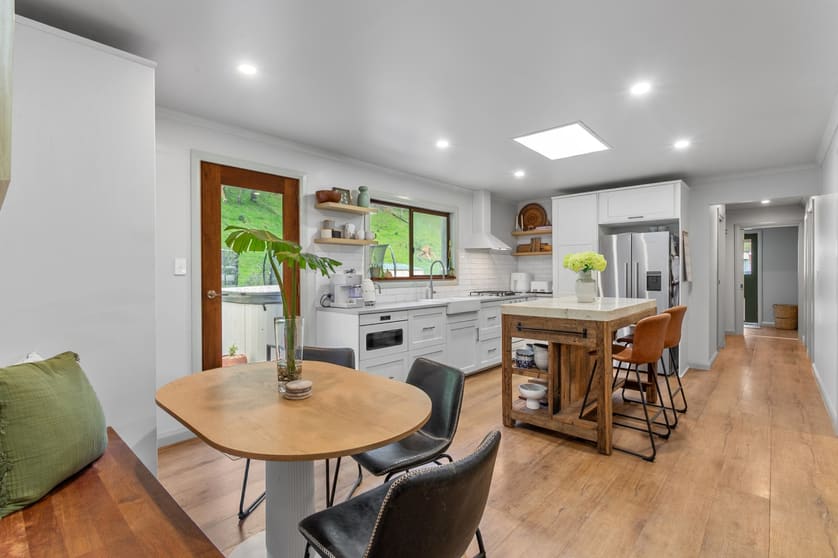 Click to view all images 1935 Thowgla Road Thowgla Valley VIC 3707 - Image 3