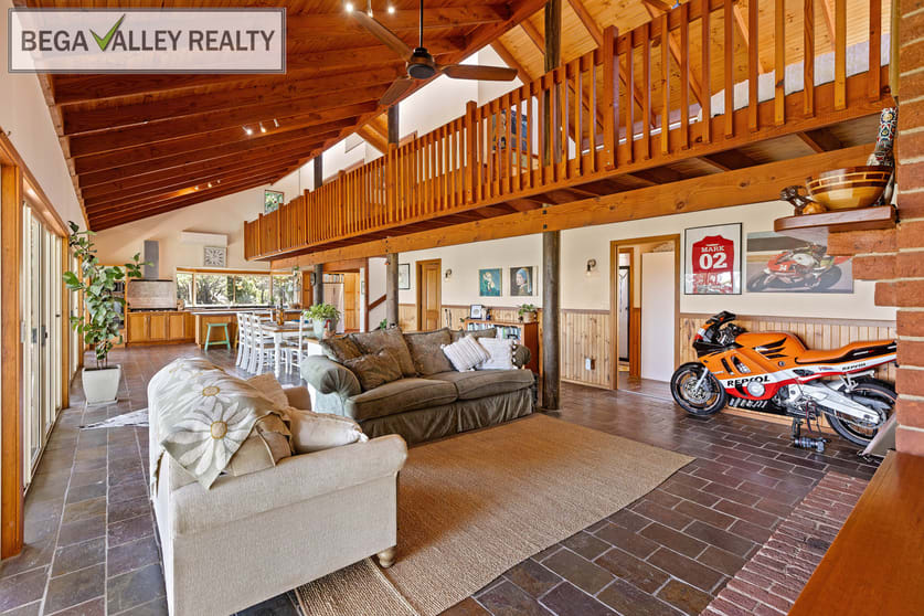 Click to view all images 15 Eagle Lane Bega NSW 2550 - Image 2
