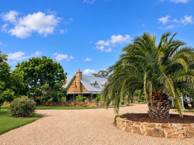 Click to view all images 398 Sugarloaf Road Axedale VIC 3551 - Image 2