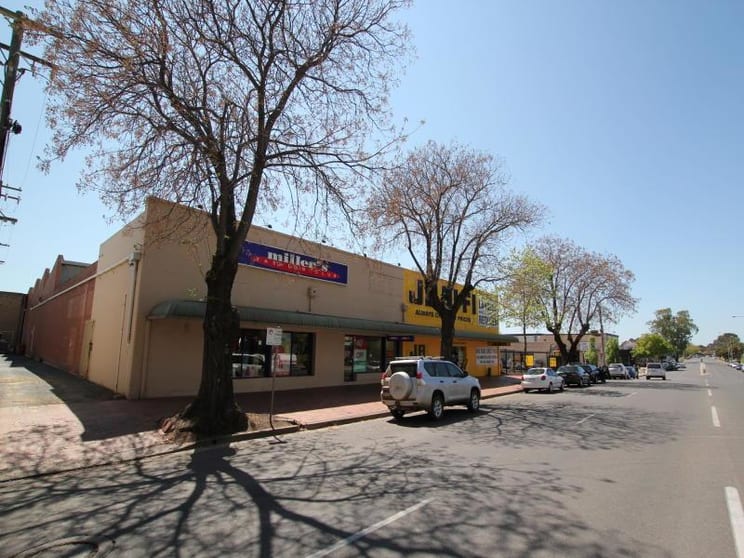 Click to view all images 75 Morgan Street Wagga Wagga NSW 2650 - Image 3