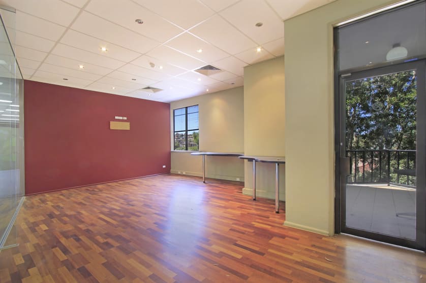 Click to view all images 67-71 King Street Warrawong NSW 2502 - Image 3