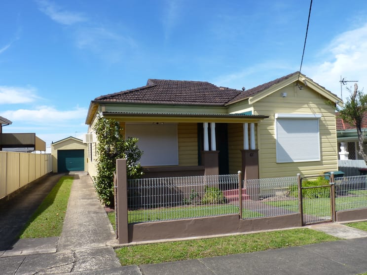 Click to view all images 61 Auburn Street Wollongong NSW 2500 - Image 1