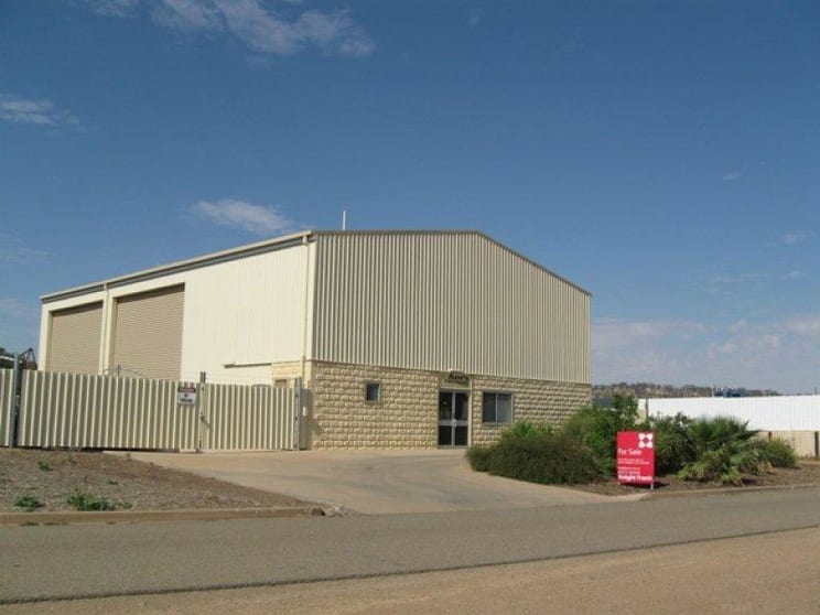 Click to view all images 17 Tarcoola Road Wagga Wagga NSW 2650 - Image 1