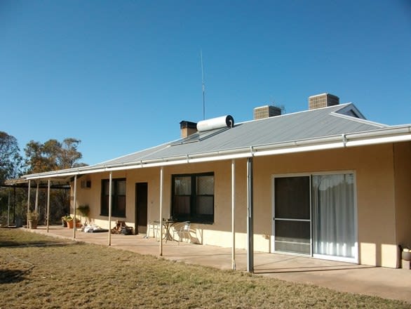Click to view all images * Mt Freeling Station Lyndhurst SA 5731 - Image 2