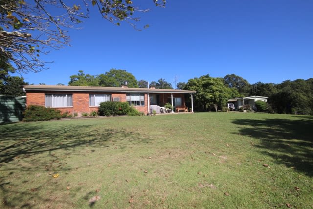 Click to view all images 115 West Frazers Creek Road Frazers Creek NSW 2446 - Image 2