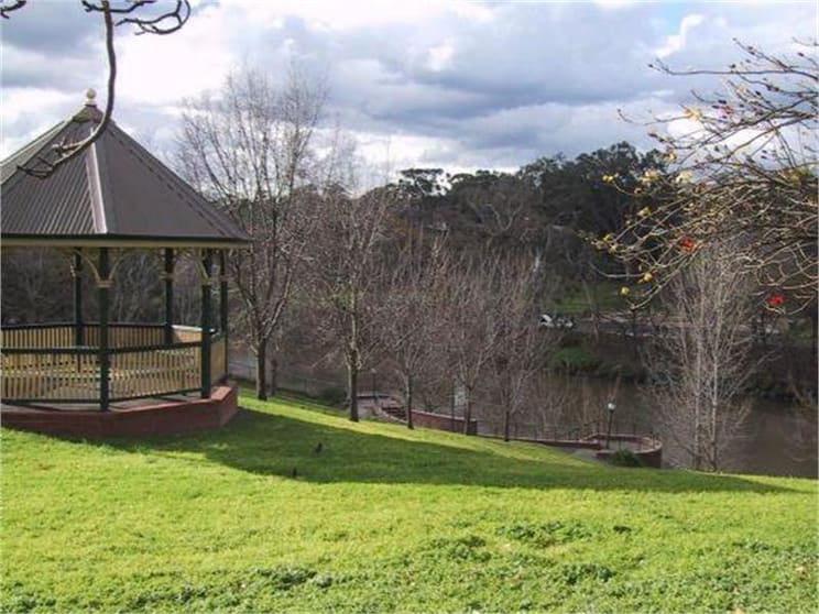 Click to view all images 660 Bridge Road Richmond VIC 3121 - Image 2