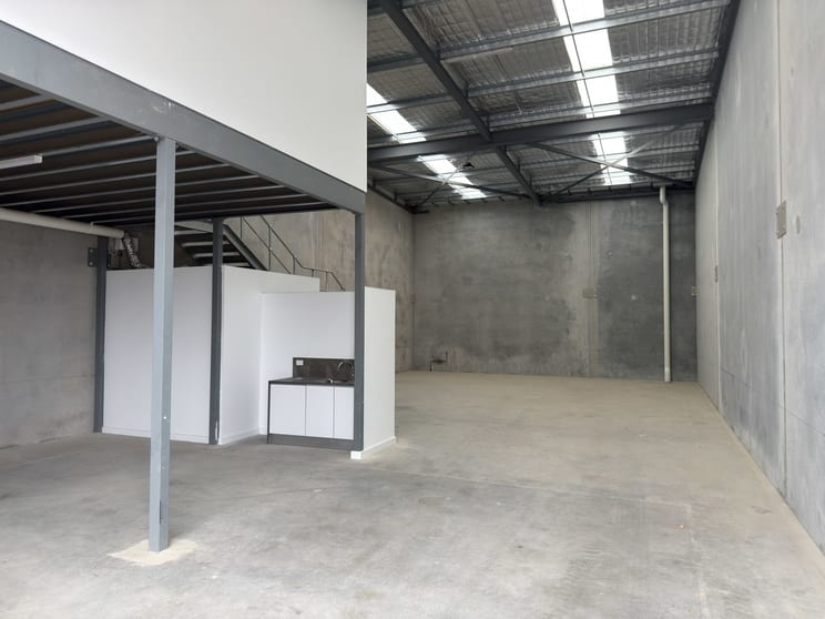 Parcel Unit Factory, Warehouse & Industrial Property For Lease in Unit 2 1 Hurst ...