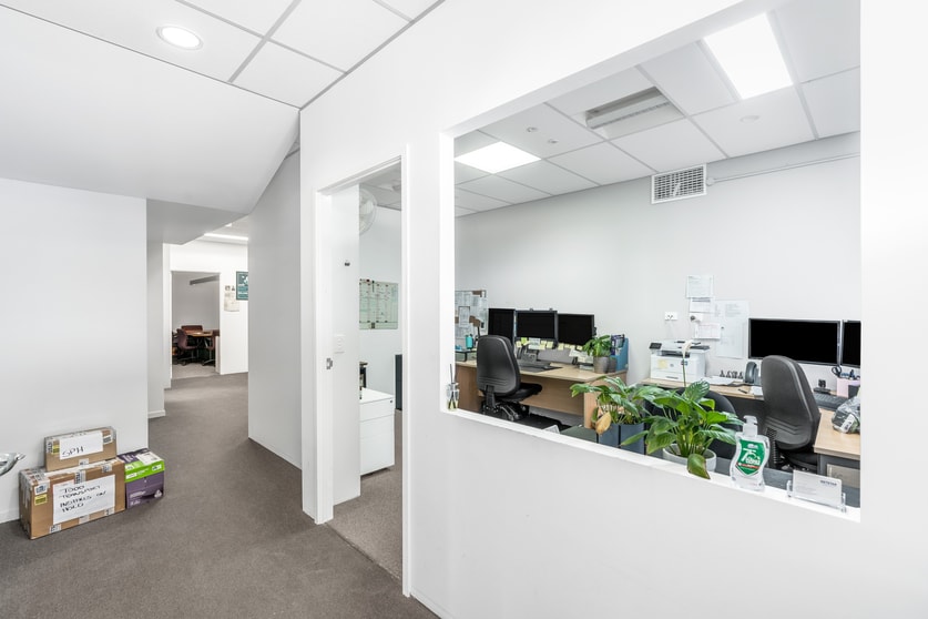 Factory, Warehouse & Industrial commercial property for lease at 7/300 Cullen Avenue Eagle Farm QLD 4009