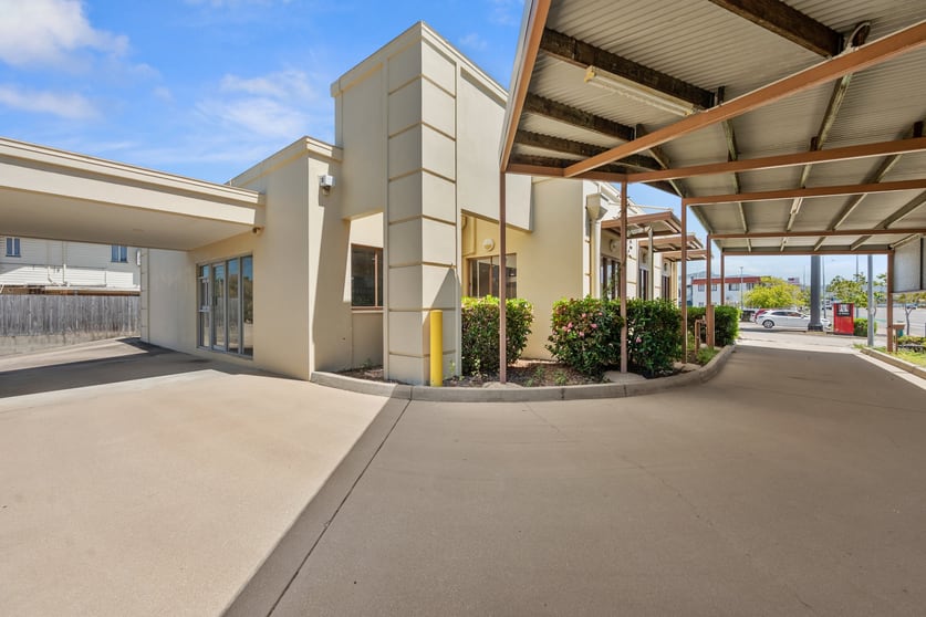 Shop & Retail commercial property for lease at 158 Charters Towers Road Hermit Park QLD 4812