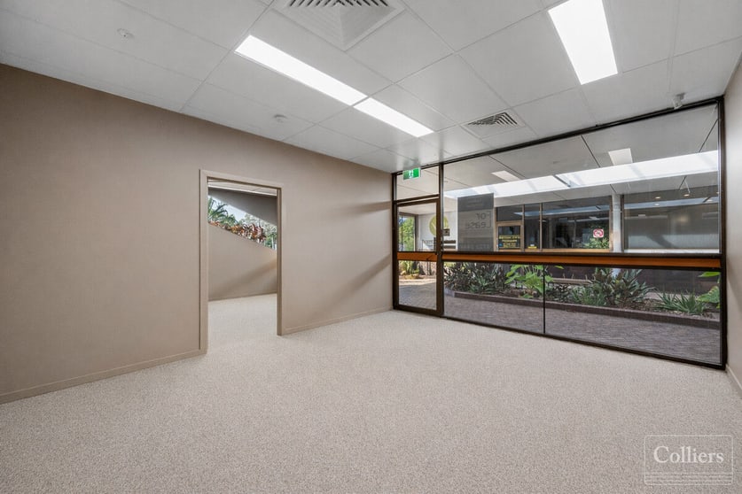 Shop & Retail commercial property for lease at 6/42 Ross River Road Mundingburra QLD 4812