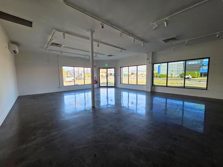Factory, Warehouse & Industrial commercial property for lease at 1/29 Hannam Street Bungalow QLD 4870