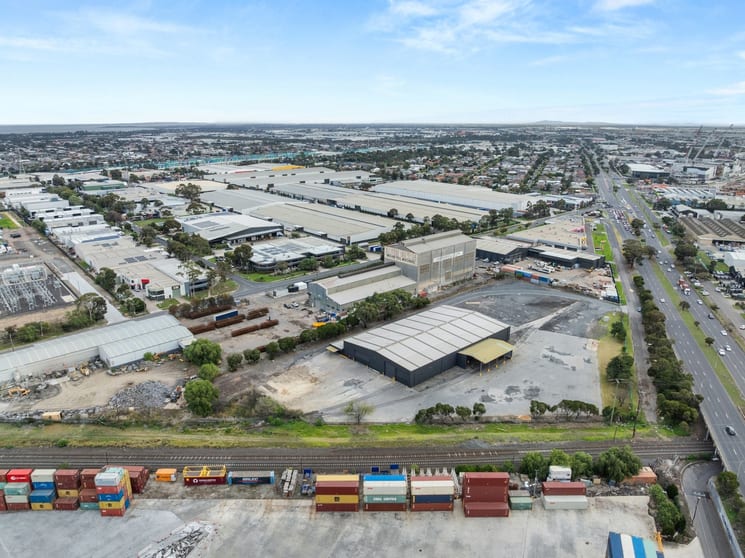 Factory, Warehouse & Industrial commercial property for lease at 525 Geelong Road Brooklyn VIC 3012