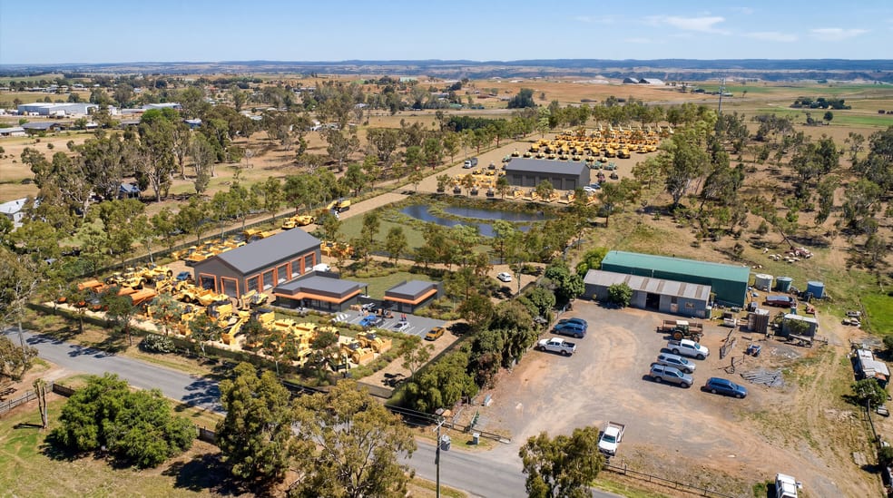 Factory, Warehouse & Industrial commercial property for lease at Bradfield NSW 2556