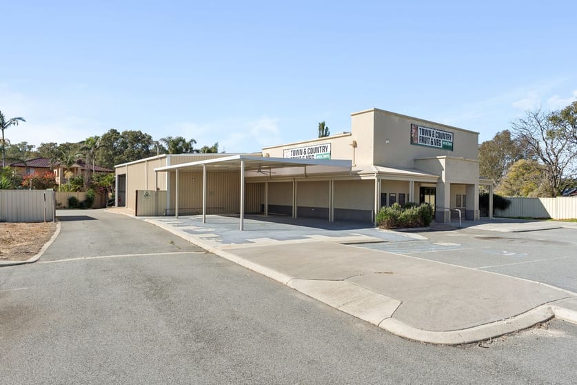 Shop & Retail commercial property for lease at 2664 Albany Highway Kelmscott WA 6111 Shop & Retail commercial property for lease at 2664 Albany Highway Kelmscott WA 6111