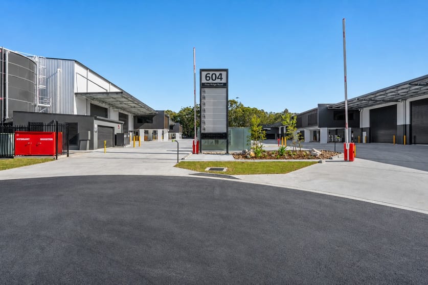 Factory, Warehouse & Industrial commercial property for lease at 10-16/604 Pine Ridge Road Arundel QLD 4214