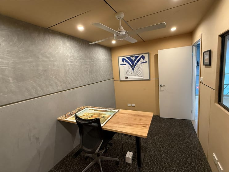Factory, Warehouse & Industrial commercial property leased at 4/46 Riverside Drive Mayfield West NSW 2304