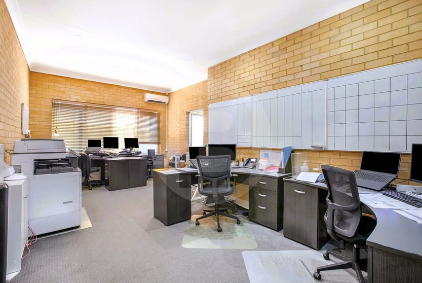 Offices commercial property for lease at Shop 2 & 3/254 GEORGE STREET Windsor NSW 2756 Offices commercial property for lease at Shop 2 & 3/254 GEORGE STREET Windsor NSW 2756