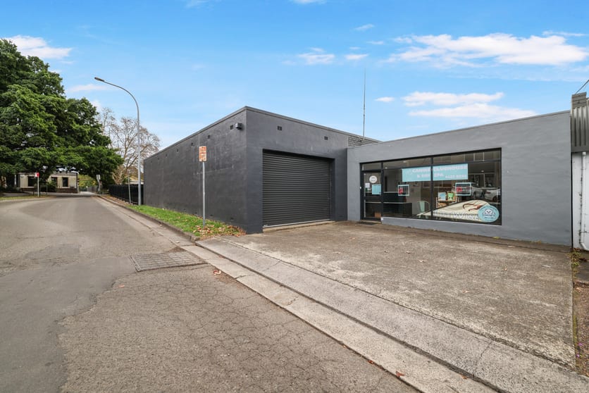 Showrooms / Bulky Goods commercial property for lease at 4 Berry Street Nowra NSW 2541
