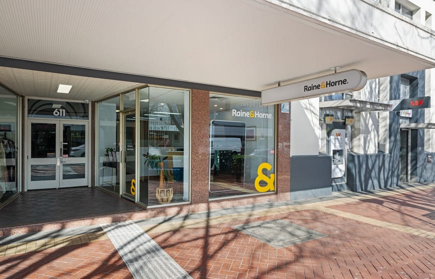 Offices commercial property for lease at 2/611 Dean Street Albury NSW 2640 Offices commercial property for lease at 2/611 Dean Street Albury NSW 2640