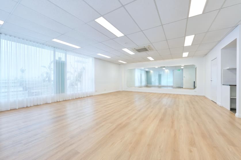 Showrooms / Bulky Goods commercial property for lease at 77 Stubbs Street Kensington VIC 3031