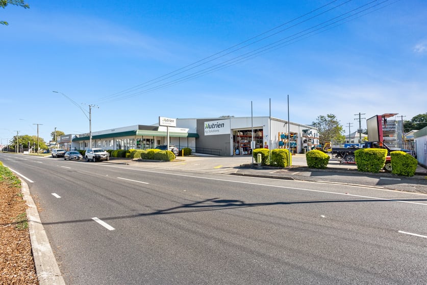 Showrooms / Bulky Goods commercial property for lease at 66 Gladstone Road Allenstown QLD 4700 Showrooms / Bulky Goods commercial property for lease at 66 Gladstone Road Allenstown QLD 4700