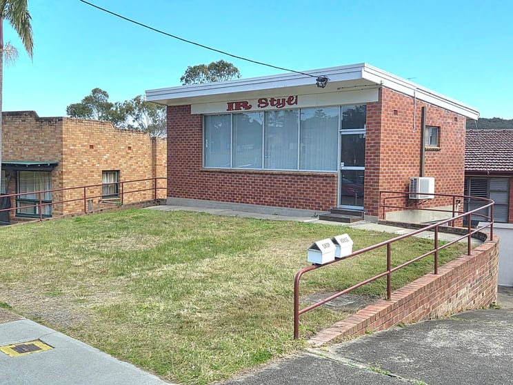 Shop & Retail commercial property for lease at 322 Pacific Highway Belmont North NSW 2280