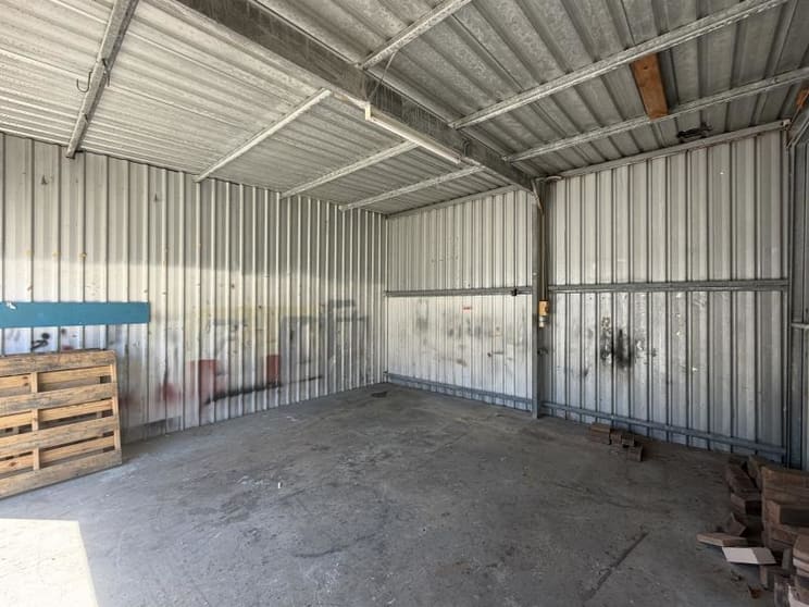 Factory, Warehouse & Industrial commercial property leased at Unit 32/215 Brisbane Road Biggera Waters QLD 4216