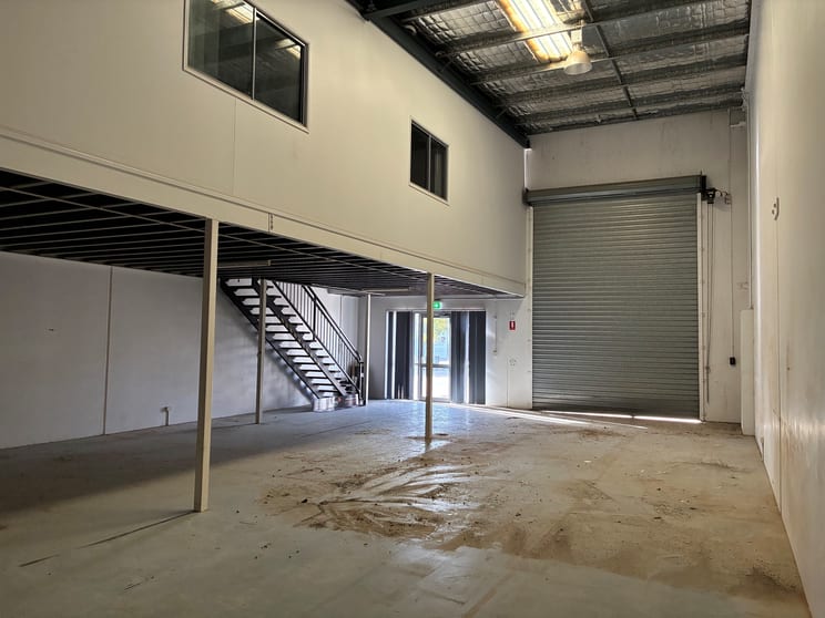 Factory, Warehouse & Industrial commercial property for lease at 4/6 Victory East Street Urangan QLD 4655 Factory, Warehouse & Industrial commercial property for lease at 4/6 Victory East Street Urangan QLD 4655