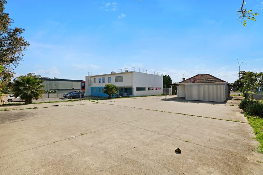 Offices commercial property for lease at 333 Great Eastern Highway Redcliffe WA 6104