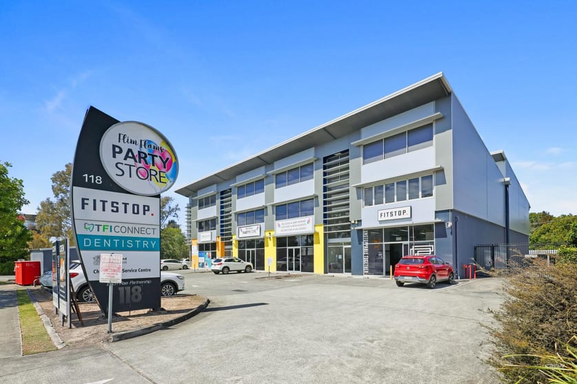 Factory, Warehouse & Industrial commercial property for sale at 1/118 Brisbane Road Labrador QLD 4215 Factory, Warehouse & Industrial commercial property for sale at 1/118 Brisbane Road Labrador QLD 4215