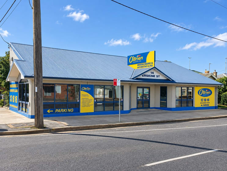 Showrooms / Bulky Goods commercial property for lease at 16 Erskine Street Dubbo NSW 2830