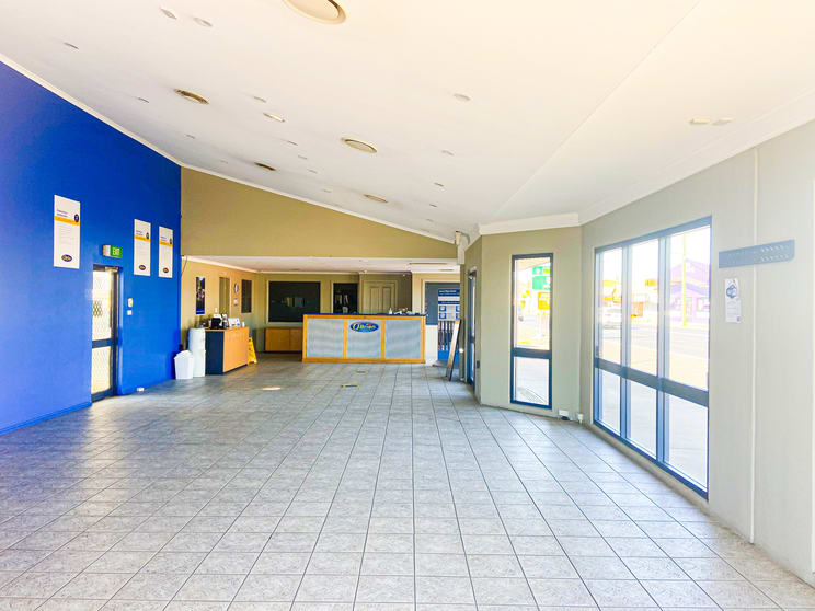 Showrooms / Bulky Goods commercial property for lease at 16 Erskine Street Dubbo NSW 2830