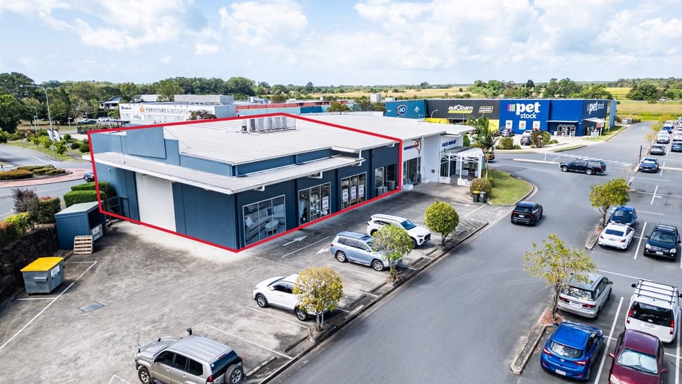Showrooms / Bulky Goods commercial property for lease at Lot 2 4A Mount Milman Drive Smithfield QLD 4878 Showrooms / Bulky Goods commercial property for lease at Lot 2 4A Mount Milman Drive Smithfield QLD 4878