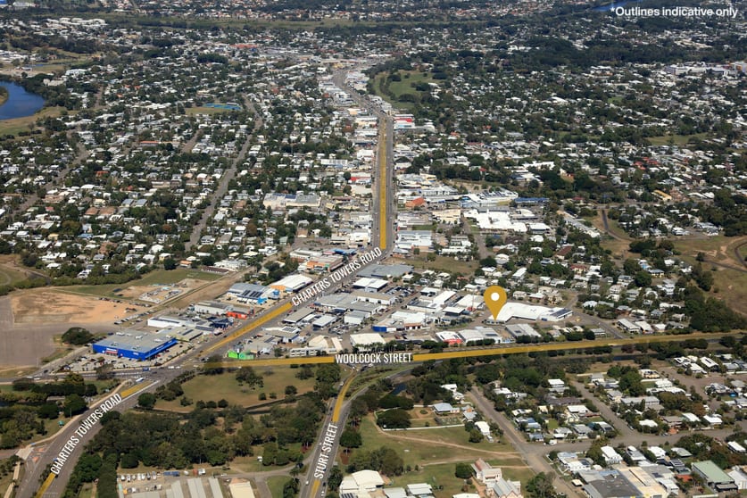 Showrooms / Bulky Goods commercial property for lease at Unit 1/20 Yeatman Street Hyde Park QLD 4812