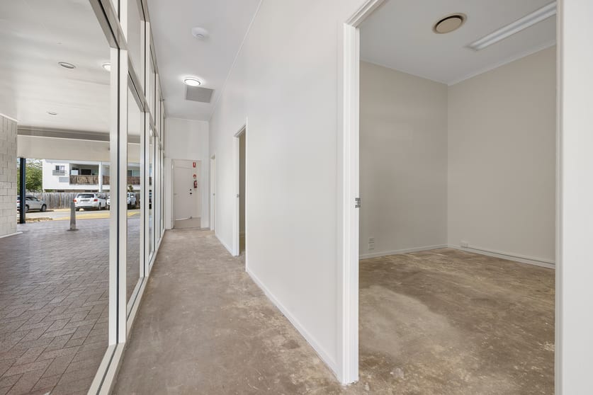 Shop & Retail commercial property for lease at 6/109-113 Queen Street Cleveland QLD 4163