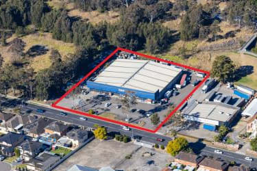 Factory, Warehouse & Industrial commercial property for lease at Edensor Park NSW 2176 Factory, Warehouse & Industrial commercial property for lease at Edensor Park NSW 2176