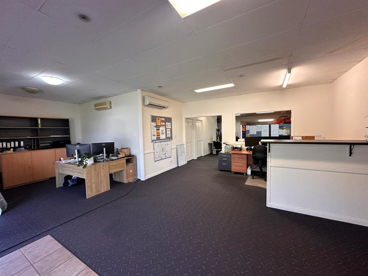 Factory, Warehouse & Industrial commercial property for lease at Shop 3/25-29 Anderson Street Manunda QLD 4870 Factory, Warehouse & Industrial commercial property for lease at Shop 3/25-29 Anderson Street Manunda QLD 4870