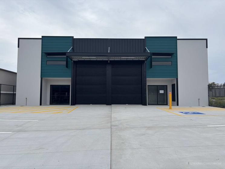 Showrooms / Bulky Goods commercial property for lease at 31 ENDEAVOUR Way Plainland QLD 4341 Showrooms / Bulky Goods commercial property for lease at 31 ENDEAVOUR Way Plainland QLD 4341