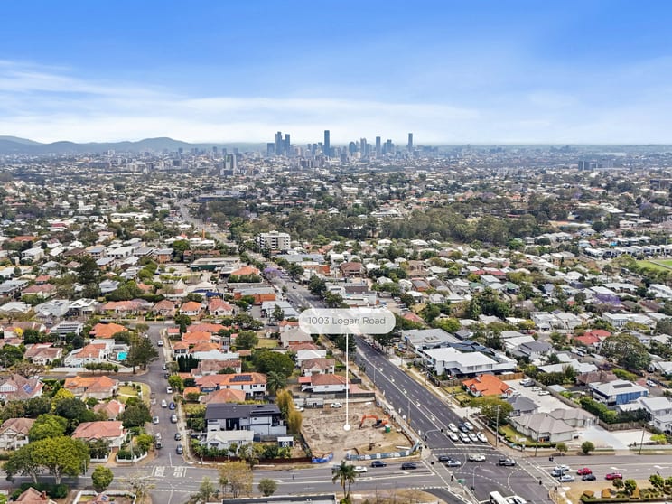 Medical / Consulting commercial property for lease at 1003 Logan Road Holland Park QLD 4121