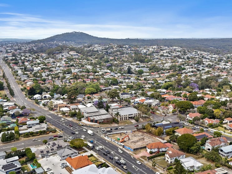 Medical / Consulting commercial property for lease at 1003 Logan Road Holland Park QLD 4121